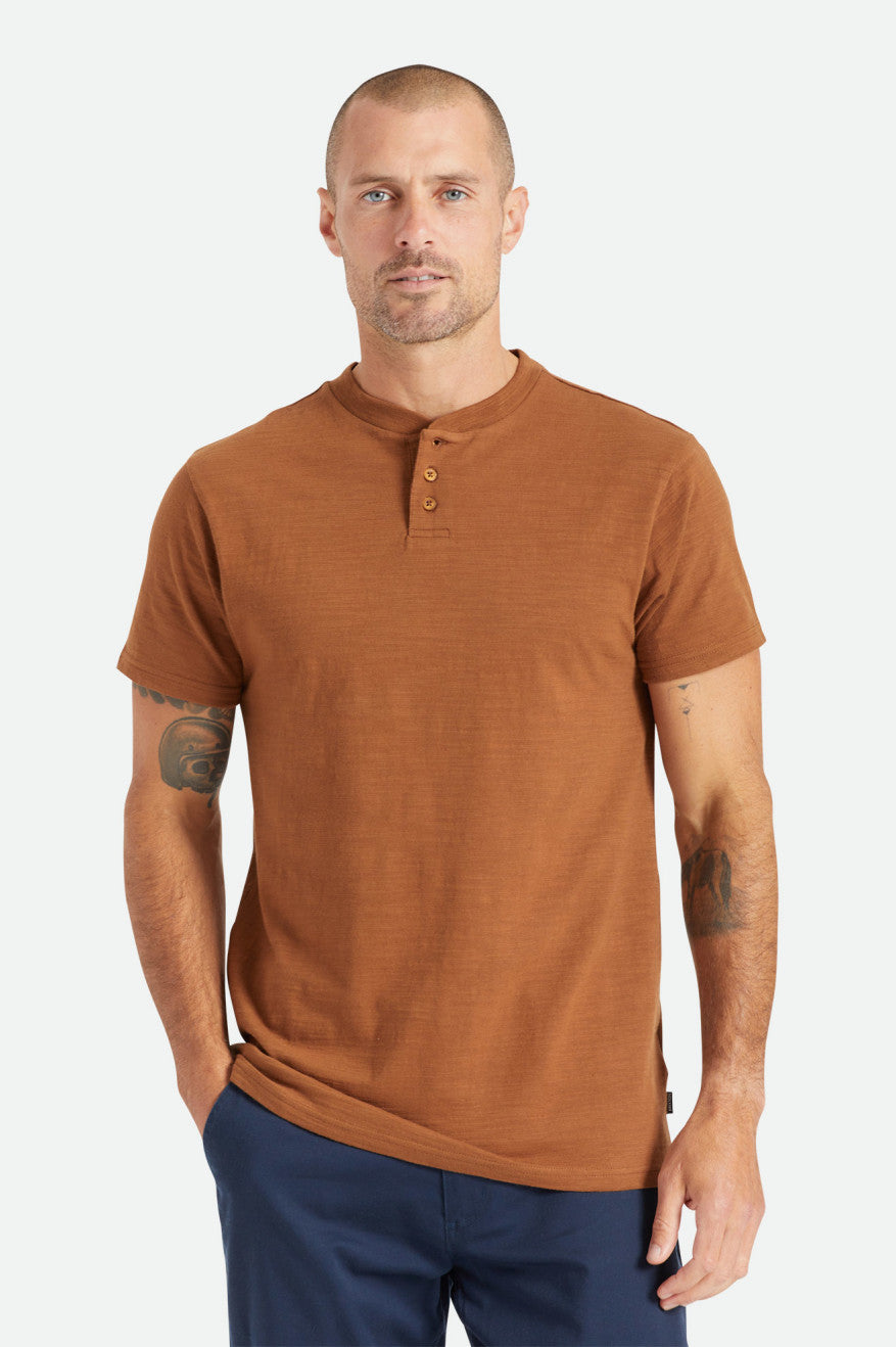 Prendas De Punto Brixton Basic Slub S/S Henley Hombre Marrones | 078943TUP