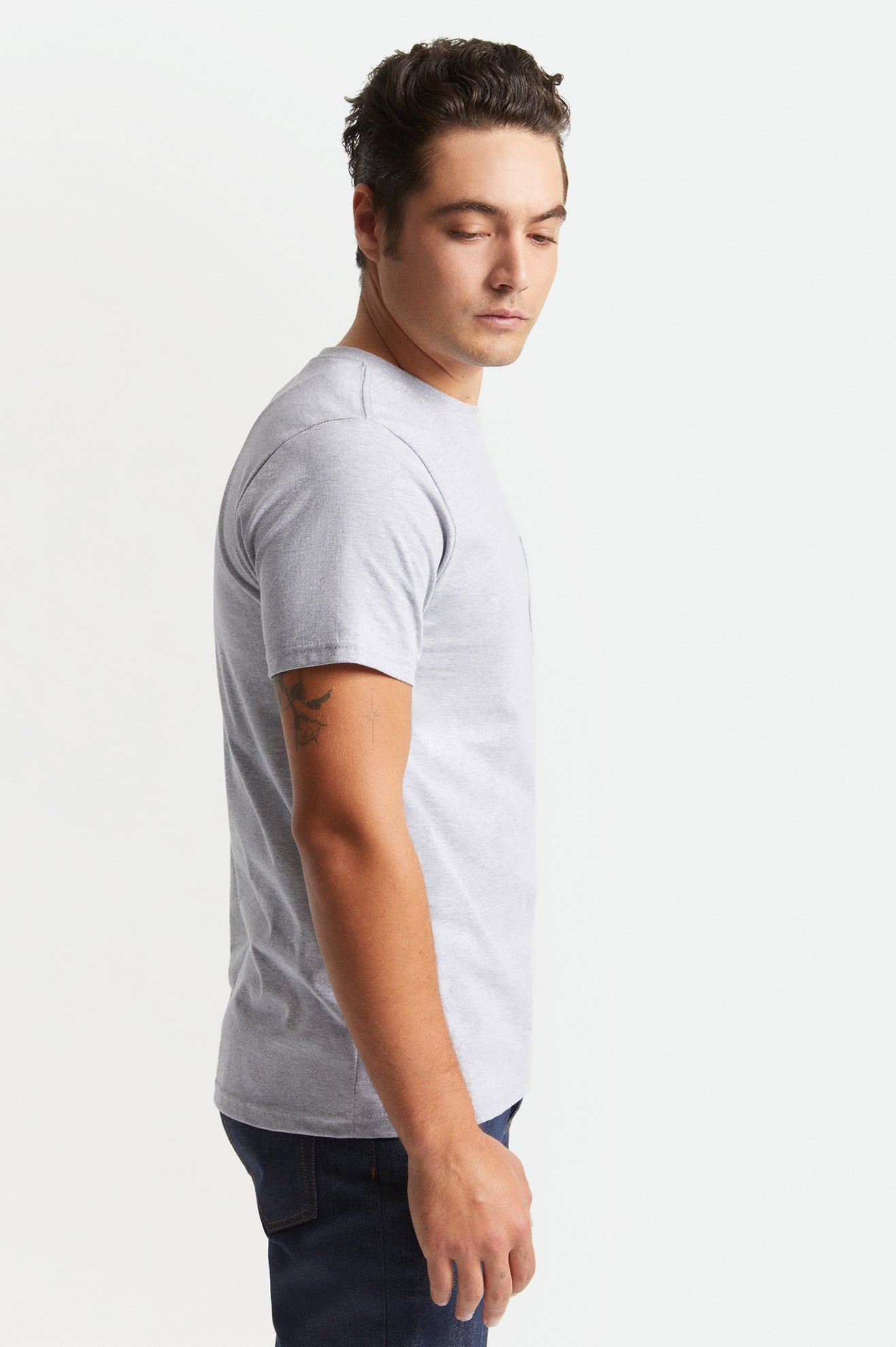 Tops Brixton Basic S/S Pocket Hombre Gris | 931056ODA